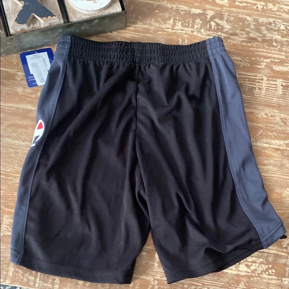 Champion Black Athletic Shorts Lightweight Design w/pockets - Picture 3 of 4